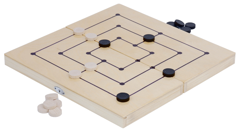 Joc de Moară (Țintar) și Table din România de Lemn Lucrat cu Mâna Liberă – Mai Multe Dimensiuni dintre Care Se Poate Alege - 38x38 cm