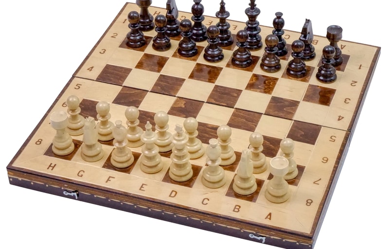 Seturi de Șah și Table din Lemn, cu Tabla de Joc Numerotată