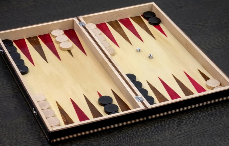 Seturi de Table și Dame din Lemn