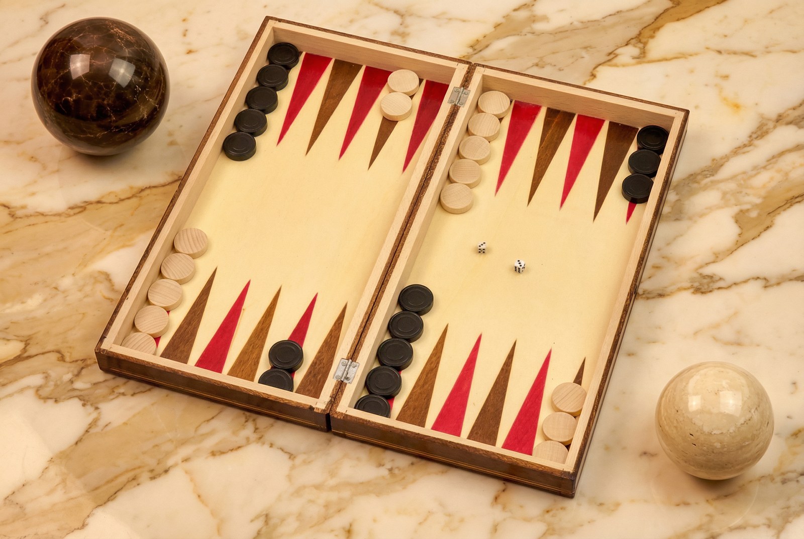 Set Șah și Table din Lemn de Fag Lucrat Manual, 38x38 cm (Maro/Alb) - Image 4