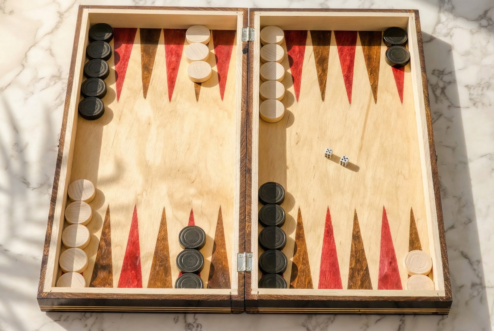 Set Table și Dame din Lemn de Fag, Lucrat Manual, 38×38 cm (Negru/Alb) - Image 1