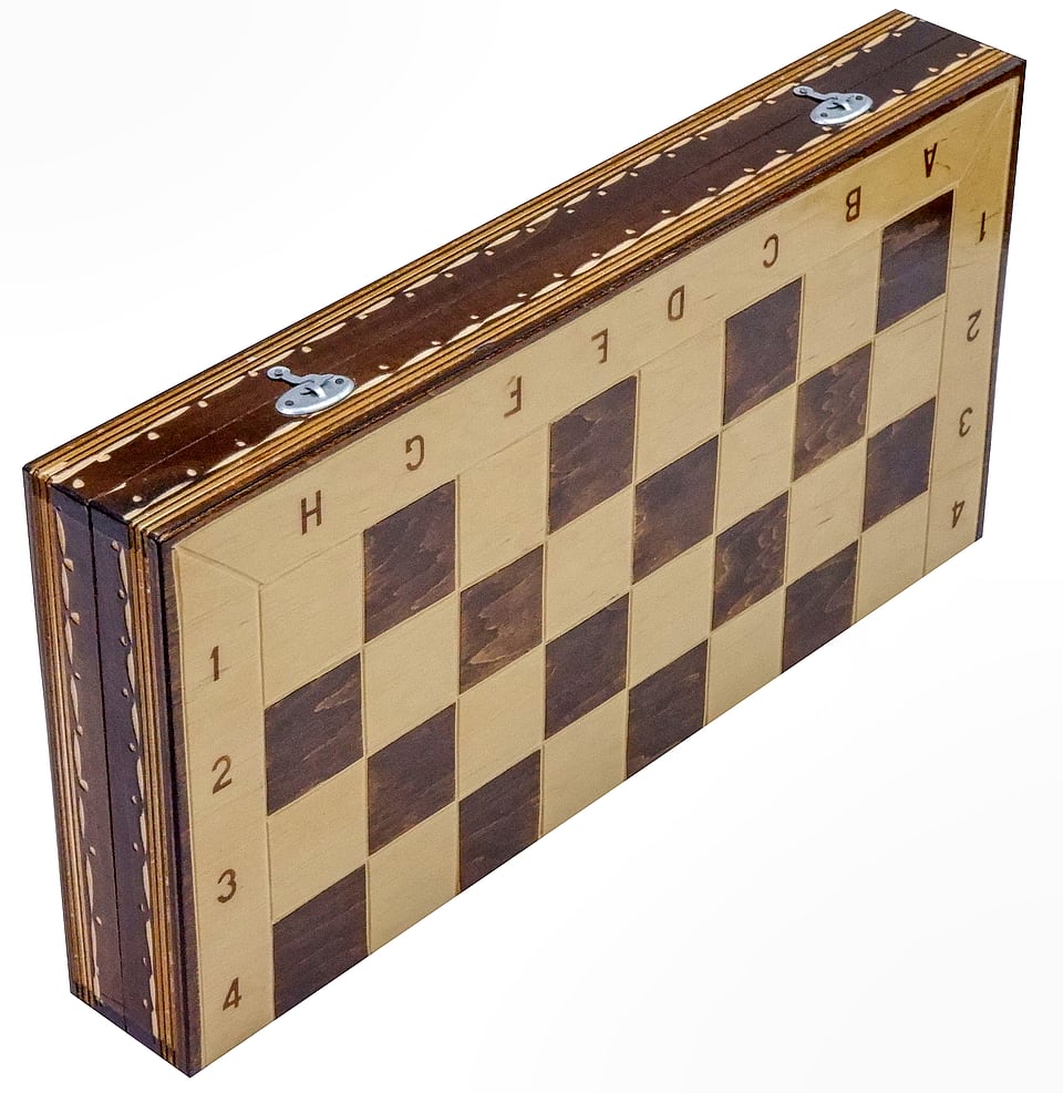 Set Șah și Table din Lemn de Fag, Lucrat Manual, Numerotat, 44x44 cm (Maro/Alb)