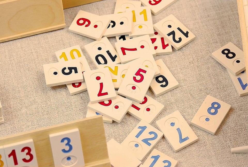 Joc Rummy (Remi) din Lemn Natural, Lucrat Manual, 35x11x6 cm - View 2