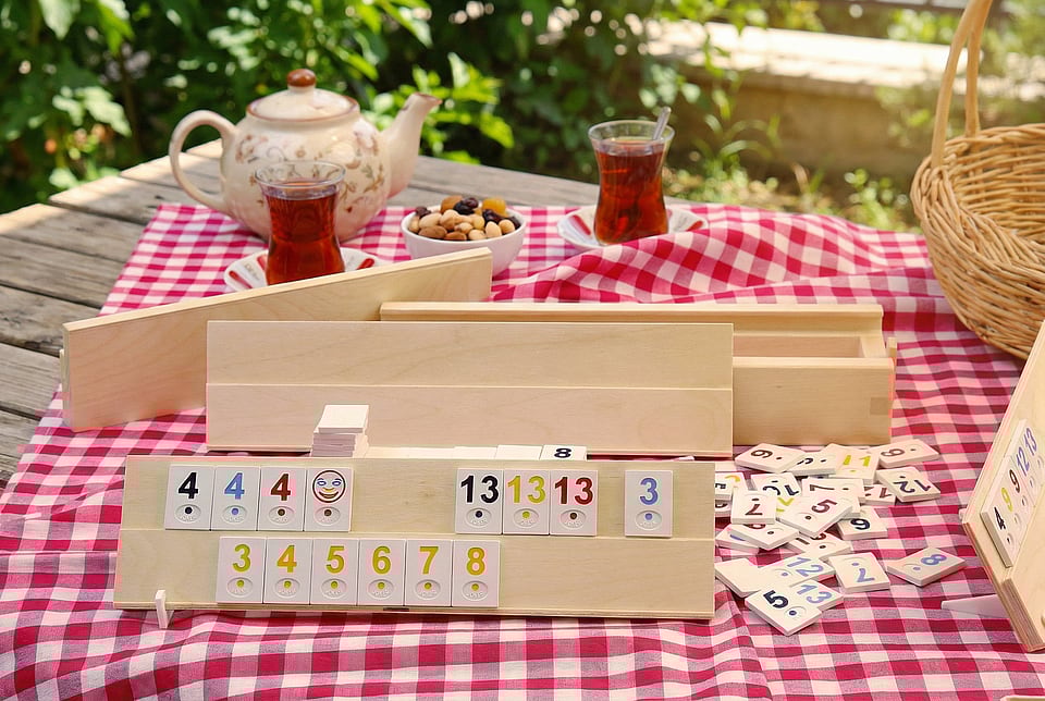 Joc Rummy (Remi) din Lemn Natural, Lucrat Manual, 35x11x6 cm