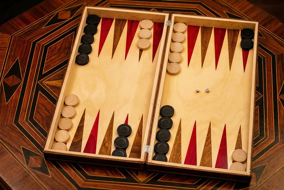 Set Șah și Table din Lemn de Fag Lucrat Manual, 50x50 cm (Maro/Alb) - imaginea 4