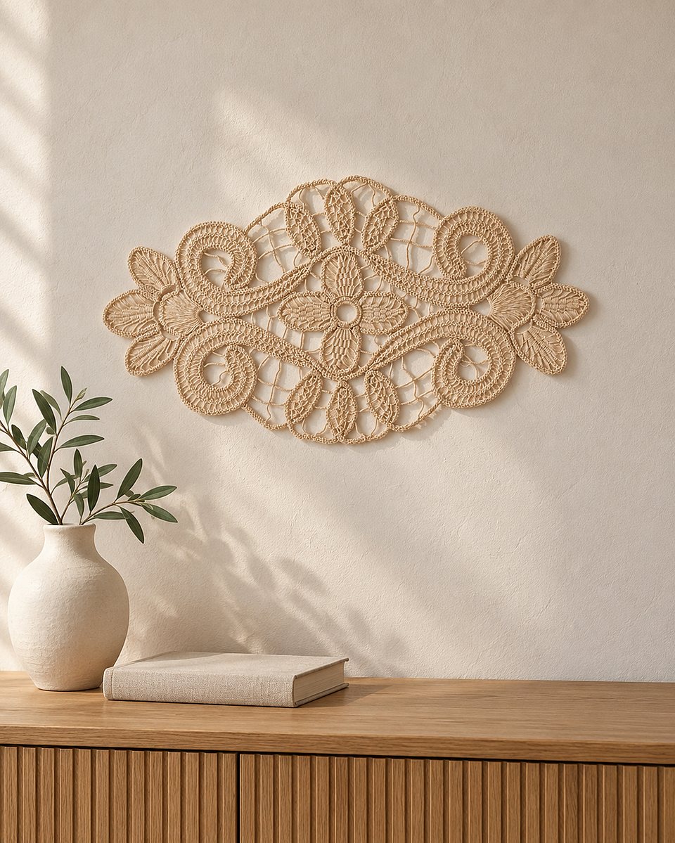 Decorațiune Croșetată de Perete cu Motive Florale, Lucrată Manual, [29×17 cm] (Crem)